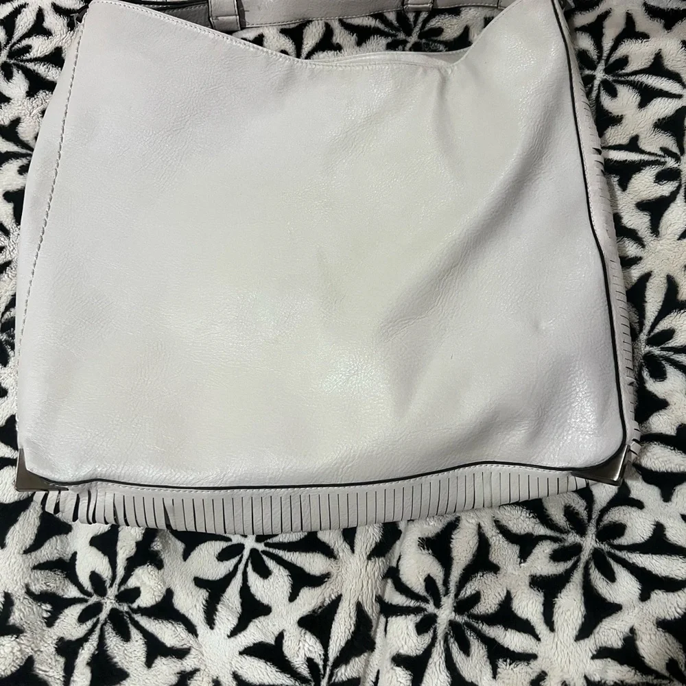 Beautiful white bag from Zara